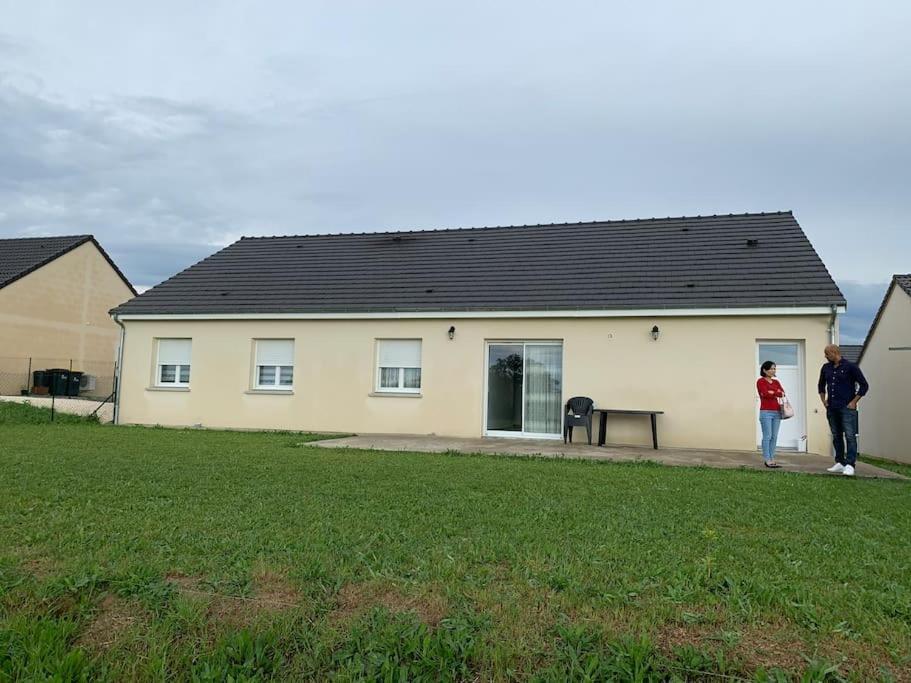 Willa Une Maison Equipee Et Simple. Nevers Zewnętrze zdjęcie